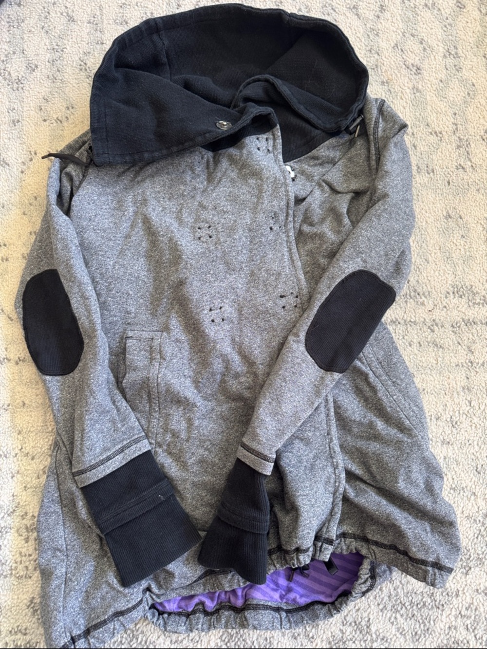 Lululemon Gray mock neck snap sweatshirt with Black Accents